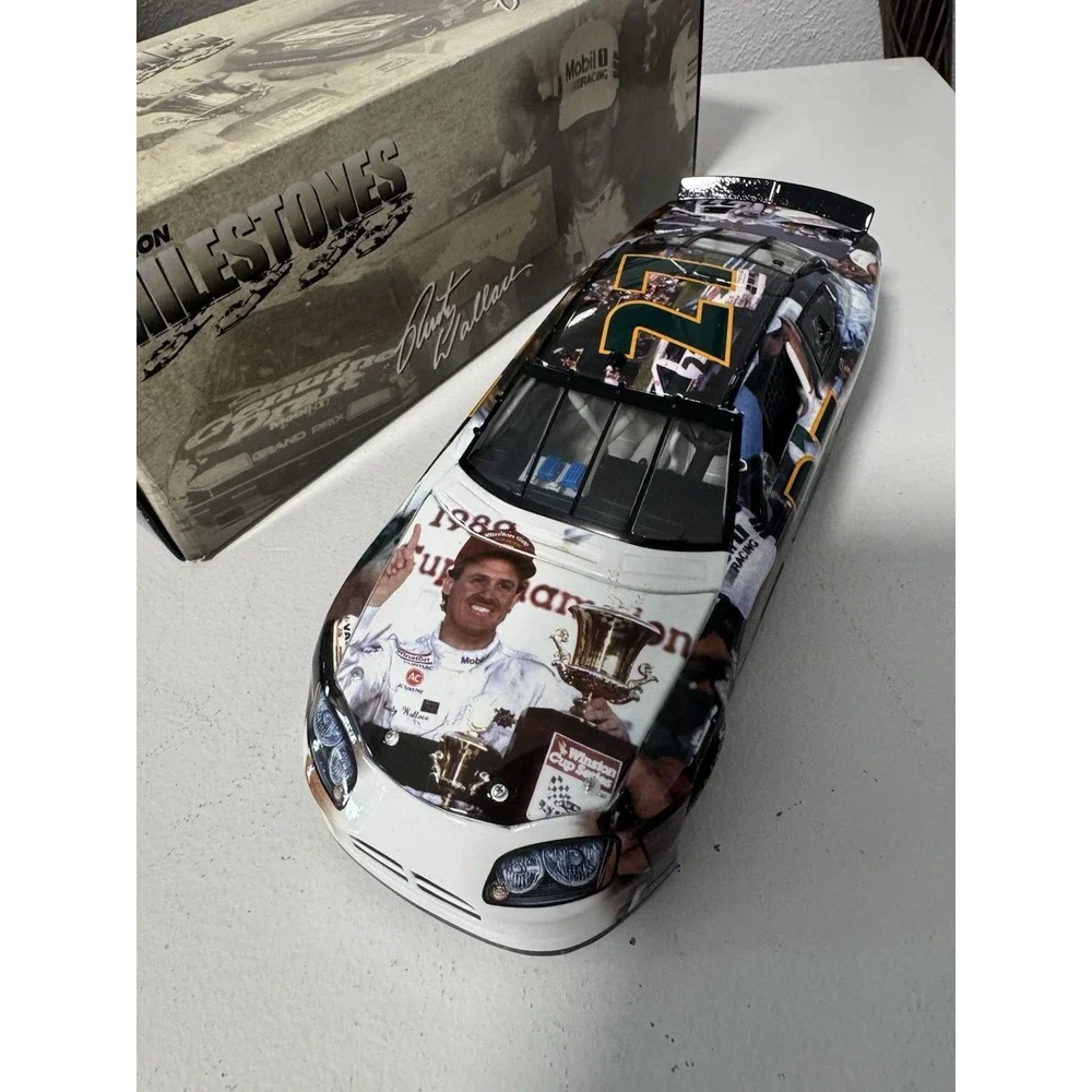 NASCAR Rusty Wallace #27 1989 Champion 1:24